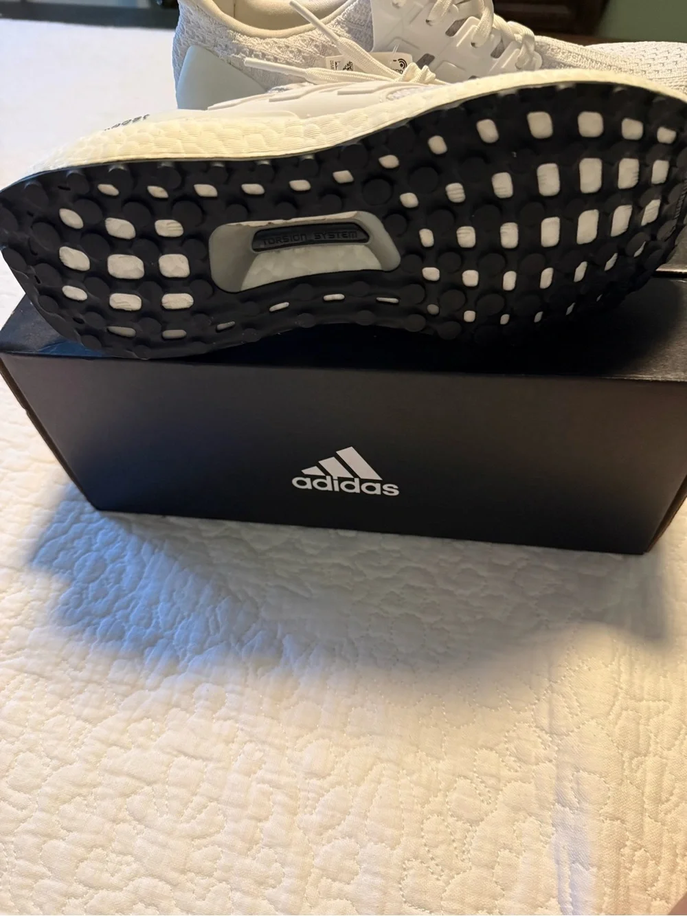 NWT ADIDAS ultraBOOST women running shoes size 8 - Picture 6 of 8